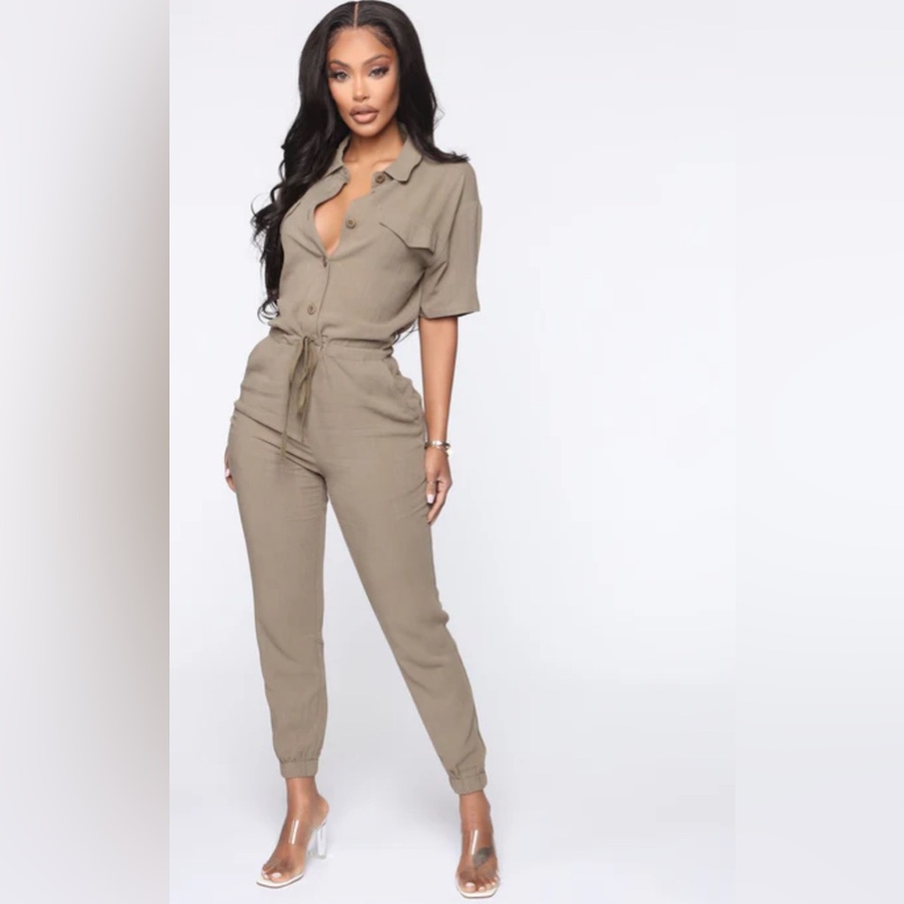 NWT Fashion Nova Olive Jumpsuit for Women Sz Large